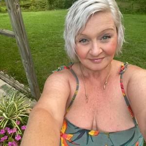 Meet your Posher, Trena